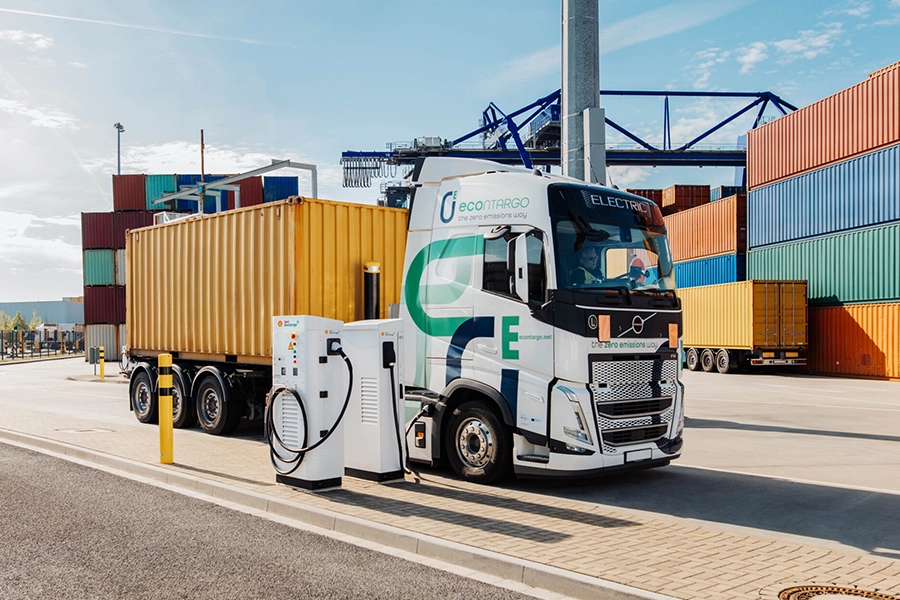 sbrs-related-topic-project-contargo Electric truck charging at a logistics hub with container terminal